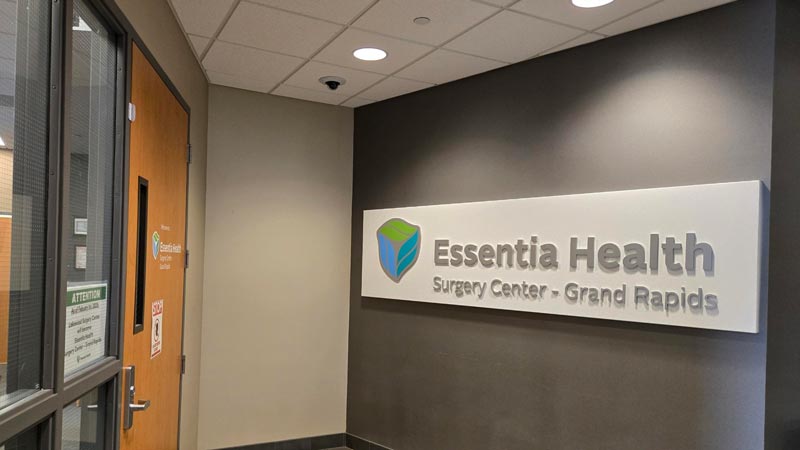 An exterior view of Essentia Health Surgery Center-Grand Rapids